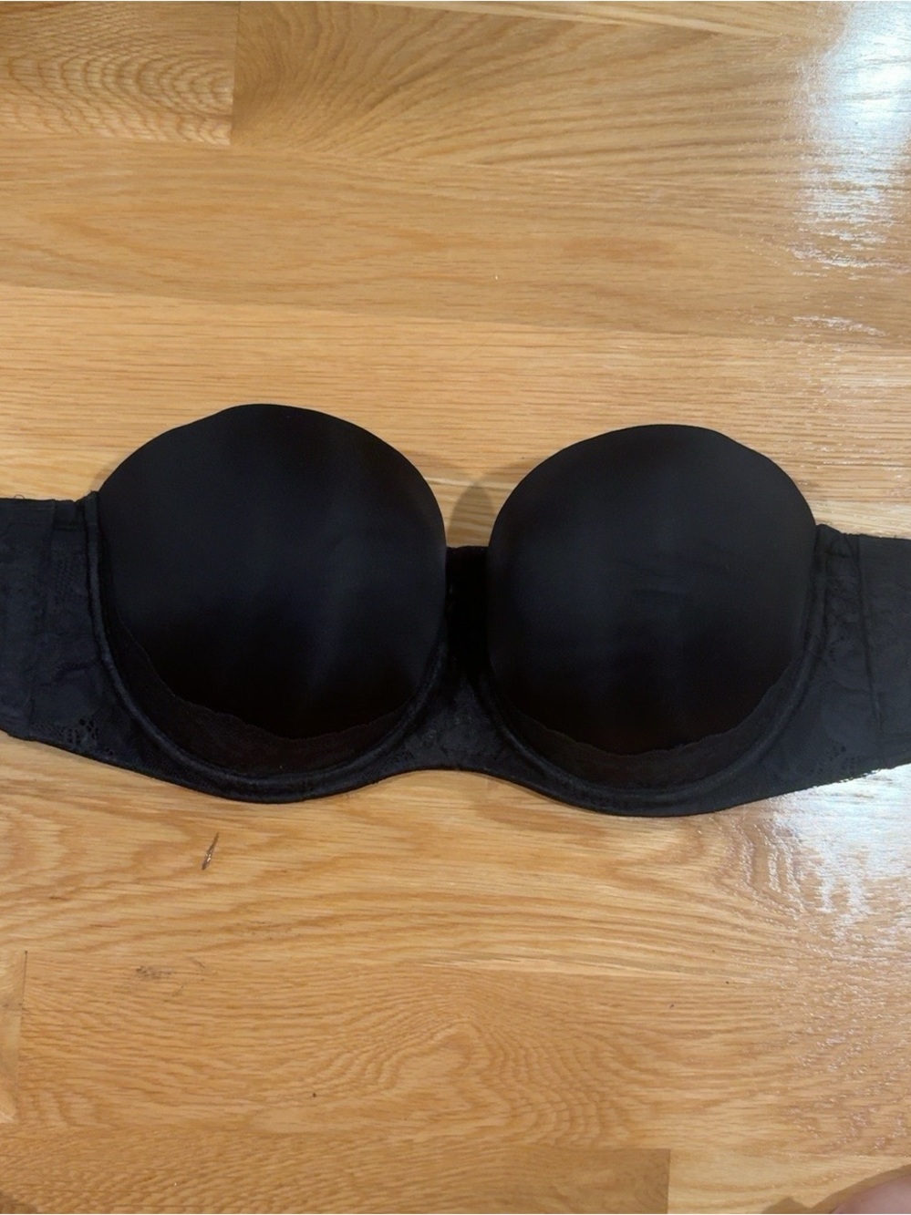 Torrid Curve Black Strapless Bra 44D Underwire Molded Cup Lace